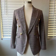 Banana Republic Nwot Icon Blazer Jacket Size 0 Brown Plaid Double Breasted New Without Tags. Front Pockets& Back Vent Still Sewn Closed, Quiet Luxury Style. The Mannequin Size Is S/M At The Photos. Approx Measurements: Shoulder: 15” Bust: 33” Length: 26” Weight: 21 Oz Sleeve Length From Armpit: 16.5” Size: 0 Shell: 69% Polyester 29%Rayon/Viscose 2%Spandex/ Elastane Lining: 100% Polyester Hand Wash Cold Or Machine Wash. Cool Iron. This Is A Gorgeous Timeless Piece That Is Particularly In Fashion Quiet Luxury Style, Grey Tweed Blazer, Burgundy Blazer, Purple Jacket, Safari Jacket, Houndstooth Blazer, Fashion Now, Cotton Blazer, Classic Blazer