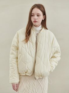 Composition : 100% nylonColor : LIGHT BEIGE, BLACKCountry of Origin : Republic of Korea Beige Long-sleeved Puffer Jacket With Padded Collar, Beige Nylon Outerwear With Double-lined Hood, Casual Coat, Casual Jacket, Light Beige, Jumper, Jackets & Coats, Composition, Quilting