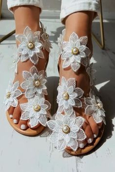 Women's Flowers Flat Sandals, Fashion Toe Loop Faux Pearl Slip On Shoes, Casual Beach Travel Sandals Summer Toe Ring Sandals With Flat Heel, Flat Sandals For Spring Wedding, Elegant Summer Beach Flats, Open Toe Flats For Summer Weddings, Open Toe Summer Wedding Flats, Summer Wedding Open Toe Flats, Toe Loop Sandals For Beach In Spring, Spring Vacation Toe Ring Sandals With Open Toe, Spring Beach Toe Loop Sandals