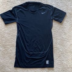 Nike Pro Combat Compression Size Medium Nwot Black Compression Shirt Men, Shirts Nike, Nike Pro Combat, Compression Shirt, Compression Shorts, Nike Pros, Nike Shirts, Nike Black, Men's Nike