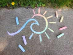 Sidewalk chalk art. Summer Chalk Art Side Walk, Chalk Art Step By Step, Summer Things To Draw With Chalk, Chalk Summer Art, Chalk Doodles Sidewalk, Cute Chalk Art Ideas, Beginner Chalk Art, Easy Chalk Ideas Sidewalk