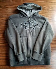 00s Mode, Lined Hoodie, Graphic Designs, 2000s Fashion, Looks Style, Embroidered Design