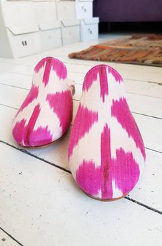 Crafted by artisans skilled in the great Turkish shoemaking tradition, our handmade ikat mules are crafted of genuine leather soles and only the finest natural cotton kilim, raw silk and silk velvet textiles available. As each of our stunning ikat mules are made by hand, no two pairs are exactly alike. Thus, each pair of these luxury mules is entirely unique -- just like you! Our luxury ikat mules are available in a wide array of colors and patterns, in both rounded and pointed toe-styles. We of Velvet Mules Shoes, Uzbek Ikat, Velvet Mules, Womens Espadrilles Wedges, Cozy Shoes, Mule Shoes, Velvet Shoes, Silk Ikat, Stunning Shoes