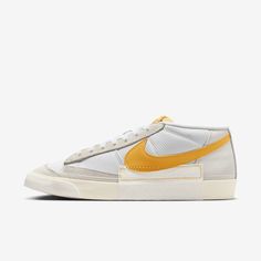 Nike Blazer Low Pro Club Men's Shoes Blazer Shoes, Nike Blazer Low 77, Pro Club, Nike Blazer Low, Nike Sb Zoom, White Lilac, Streetwear Shoes, Blazer Low, Club Shoes