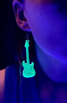 Artsy Green Earrings For Festival, Green Festival Earrings, Neon Jewelry Aesthetic, Neon Earrings, Guitar Earrings, Neon Green Earrings, Rave Party Outfit, Neon Green Necklace, Neon Jewelry