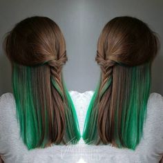 Brown Hair With Green Peekaboo Highlights Hidden Hair Color, Peekaboo Hair Colors, Trendy We Fryzurach, Dark Green Hair, Green Hair Dye, Hair Color Underneath, Latest Hair Color