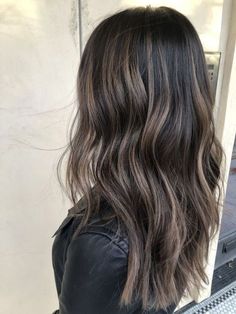 Ash Brunette Hair Color, Black Hair Balayage, Dark Brunette Hair, Brunette Hair With Highlights, Dark Hair With Highlights, Brunette Balayage Hair, Brown Hair Balayage, Brown Highlights