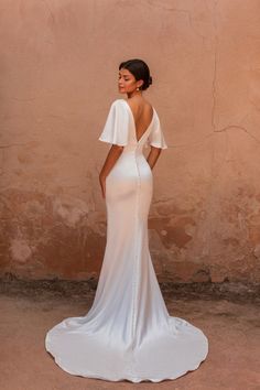 Classic Satin Wedding Dress With Sleeves, Wedding Dresses Buttons, Timeless Elegant Wedding Dress, Simple Wedding Dress Courthouse, Wedding Dress Flutter Sleeves, Wedding Dress 2025, Flutter Sleeve Wedding Dress, Modern Elegant Wedding Dress, Wedding Dress With Detachable Sleeves