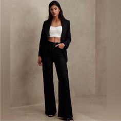 From Boardroom To Cocktail Bar, This Wide-Leg Trouser Will Have You Feeling Confident With An Exquisitely Tailored Fit And A Not-Too-Wide Leg. Crafted From A Timeless All-Season Wool Fabric From Italian Mill Marzotto. Wide-Leg Fit: High Waisted. Straight From Waist To Hip With A Pleated Front And Wide Leg. Extra Long - So You Can Wear Them With Heels. Zip Fly With Hook-And-Bar Closure. Belt Loops. Front And Back Pockets. Unlined. #746688 #748575 Wide-Leg Fit: High-Rise (11"). Straight Through Th African Styles, Casual Dress Pants, Wide Leg Crop Pants, Cropped Linen Pants, Fitted Dress Pants, Black Wide Leg Pants, Feeling Confident, Business Casual Dresses, Wide Leg Cropped Pants