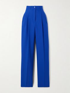 British-Nigerian designer Tolu Coker pulls inspiration from her varied backgrounds to create collections that feel particularly inspired. These pants are made from twill in a vibrant cobalt shade - the founder says color plays a crucial role within Yoruba culture. They sit high on the waist and have straight legs with sharp pleats. Yoruba Culture, Winter Knitwear, Best Friend Outfits, Tolu, Young Fashion, Tailored Pants, Short En Jean, Pants Straight, Clothes Collection