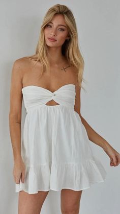 White Front Twist Strapless Mini Dress – Groovy Mimi Cheap Trendy Mini Dress, Trendy Cheap Mini Dress, Spring Break Dress, Beach Dresses Short, Beach White Dress, Beachy Dresses, Twisted Dress, Grad Dresses, Cute Summer Dresses