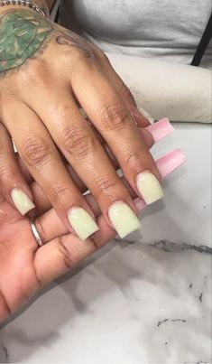 Light Yellow Short Nails, Yellow Acrylic Nails Short, Light Yellow Acrylics, Light Yellow Nails, Hard Nails, White Acrylic Nails, Classic Nails, Simple Acrylic Nails