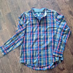 New With Tag Custom Fit Tommy Hilfiger Shirts, Casual Shirts For Men, Shirt Color, Custom Fit, Blue Brown, Casual Button Down Shirts, Button Downs, Colorful Shirts, Tommy Hilfiger