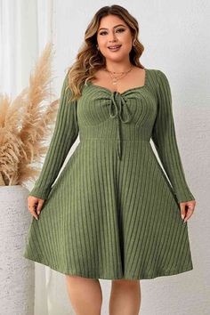 Features: Tied Sheer: Opaque Stretch: Slightly stretchy Body: Not lined Material composition: 95% polyester, 5% elastane Care instructions: Machine wash cold. Tumble dry low. Imported Product measurements: 1XL: front length 37.8 in, shoulder 16 in, bust 39 in, waist 32.8 in, sleeve length 23.6 in, hip 47.6 in2XL: front length 38.6 in, shoulder 16.6 in, bust 41.3 in, waist 35.1 in, sleeve length 24.2 in, hip 51.5 in3XL: front length 39.4 in, shoulder 17.2 in, bust 43.7 in, waist 37.4 in, sleeve l Long Sleeve Ribbed Dress, Sukienki Plus Size, Look Plus Size, Ribbed Dress, Sweetheart Dress, Matcha Green, Maxi Dress Formal, Curvy Dress, Plus Size Kleidung