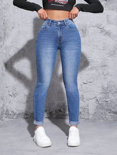 Chic Denim Jeans Jackets: Outfit Ideas and Styling Tips. Trendy Denim Jeans Fashion for Ladies Women Denim Jeans