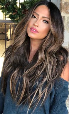 Subtle Blonde Highlights, Blonde Balayage Highlights, Balayage Hair Dark, Brown Hair With Blonde Highlights, Dark Brown Hair Color