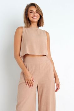 Nicola Top - Brown - Petal & Pup USA Petal And Pup, Exclusive Clothing, Strapless Tops, Dresses By Length, Top Round, Casual Party, Summer Nights, Hat Hairstyles, Round Neckline