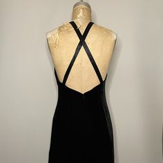 Luxe Halter Top Dress By Beloved Designer Nicole Miller In A Gorgeous Silk Crushed Velvet With Ribbon Criss Cross Straps Across The Back. This Is The Perfect Dress For The Holiday Time, Wear It To Any Christmas Or New Years Eve Party And Be The Talk Of The Town! Zips Up The Back, Has A Satiny Lining Sewn Into The Dress. Made In The Usa! Condition: Great Vintage Condition, No Stains, Rips, Holes Or Issues To Note Material Rayon Silk Blend Size (Measurements Taken Laid Flat, Double For Body Measurement): Will Fit Up To Modern Medium 17 Inches At The Bust Laid Flat. Bust Is Open In The Back And This Should Accommodate Up To A 36 Inch Bust 14.75 Inches At The Velvet Halter Top, Dresses 90s, Halter Top Dress, Halter Top Dresses, Body Measurement, Dresses Backless, Holiday Time, New Years Eve Party, Nicole Miller