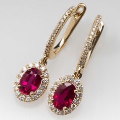 Beautiful Diamond Earrings, Bff Jewelry, Ruby Earrings Studs, Diamond Necklace Designs, Fine Gold Jewelry, Estilo Country, Diamond Cross Pendants, Fancy Jewellery, Silver Jewelry Fashion