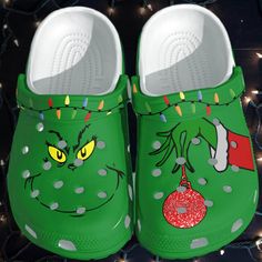 Grinch Christmas Crocs Crocband Clog Shoes For Men Women Custom Christmas Lights, Crocs Outfit, Croc Shoes, Grinch Hands, Crocband Clog, Grinch Face, Ew People, Clogs Style, Crocs Crocband