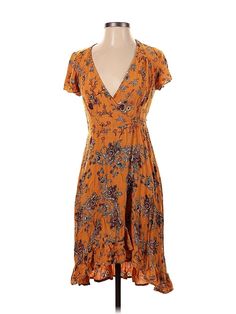 Patrons of Peace Casual Dress Size: X-Small Orange Dresses - used. 100% RAYON, Wrap, V Neck, Paisley, High Low, Short Sleeve | Patrons of Peace Casual Dress - Wrap: Orange Paisley Dresses - Used - Size X-Small Summer Paisley Print Midi Dress With Short Sleeves, Spring Paisley Print V-neck Midi Dress, Knee-length Summer Dress With Paisley Print, Spring V-neck Midi Dress With Paisley Print, Summer Knee-length Paisley Print Dresses, Knee-length Paisley Print Summer Dress, V-neck Midi Dress With Paisley Print For Spring, V-neck Midi Dress With Paisley Print For Summer, Fitted Short Sleeve Paisley Print Dress