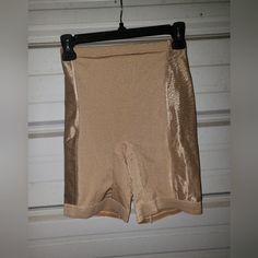 Vintage 1980s New Without Tags Shape Wear Shorts From Flexees In Tan Matte And Satin Stretch. Elastic Band Around Waist And Thighs. 13" Rise. Super Comfy & Slenderizing! Like New Nylon / Lycra / Spandex Blend Size Large; Fits A Size Large Care: Hand Wash, Lay Flat To Dry (Suggested) Shape Wear, Shapewear, Elastic Band, Lay Flat, Women's Intimates, Hand Wash, Like New, Spandex, Satin