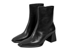 Vagabond Shoemakers Hedda Leather Bootie - Women's Pull-on Boots : Black : Your edgy look won't go unnoticed when you step out in the Vagabond Shoemakers Hedda Leather Bootie featuring a square-toe silhouette and block heel. , Leather upper and lining with cushioned footbed. Zipper closure. Rubber outsole. Imported. Square Toe Boots Outfit, Black Square Toe Boots, Ankle Heels, Square Toe Boots, Black Heel Boots, Black Ankle Booties, Block Heel Boots, Only Shoes, Pull On Boots