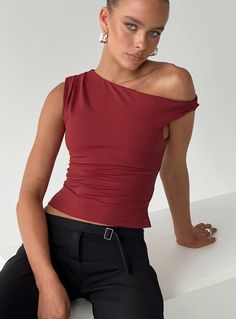 Asymmetric top Gathered shoulder, elasticated underbust Good stretch, lined bust Princess Polly Lower Impact 85% recycled nylon 15% spandex Cold machine wash Y2k Tank, Fit Summer, Summer Streetwear, Corsets And Bustiers, Y2k Clothes, Long Sleeve Tops Casual, Tops Fashion, Sleeveless Tops, Strapless Tops