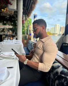 Obsessed with being the best. 🏆 | Instagram Back Photo Pose Men, Mens Poses Instagram, Black Man Classy Outfit, Black Men Reference, 6ft Tall Guys, Black Male Style, Rich Black Man Aesthetic, A Vibe Aesthetic, Black Men Style Classy