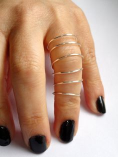 Silver wire full finger ring Long silver spiral wire by GemmaJolee Memory Wire Rings, Diy Rings Tutorial, Barbed Wire Ring, Wire Rings Tutorial, Gold Wire Ring, Full Finger Ring, Silver Wire Rings, Full Finger Rings, Woven Ring