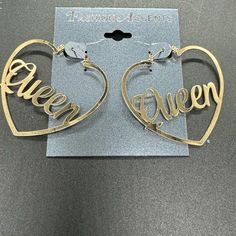 Fashion Accents Gold Tone Heart Hoop Earrings With “Queen” Inside Heart 2024-055 Heart Hoop Earrings, Jewelry Gold, Heart Earrings, Gold Jewelry, Gold Tones, Women's Fashion, Jewelry Earrings, Hoop Earrings, Size 2