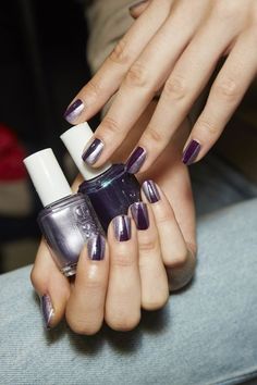 The best nail trends from New York Fashion Week Spring 2018: Black Store, Nails 2018, Nail Design Video, Nagellack Trends, Nail Color Trends, Pretty Nail Designs