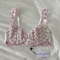 Size 32d Brand New With Tags Never Worn Beautiful Floral + Lace White Feminine Bra With Lined Body, Summer White Partially Lined Bra, Feminine White Bra With Lined Body, White Feminine Daywear Bra, Feminine White Bra For Daywear, Feminine White Bra For Spring, Feminine White Bra, Summer Daywear Underwire Bra, White Summer Daywear Bra