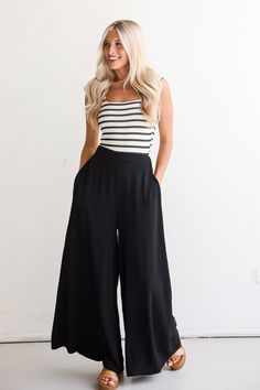 Women's Black Wide Leg Pants Wide Leg Dress Pants Outfit, Wide Leg Black Pants Outfit, Chic Wide Leg Pants, Flowy Pants Outfit, Black Pants Outfit, Wide Leg Jeans Outfit, Flowy Wide Leg Pants, Pants Outfit Fall