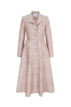 This iconic Hunter Coat Dress silhouette takes inspiration from a vintage hunting coat and is cut from our beautiful blush pink and burnished gold Italian jacquard cloth containing wool and silk. The tailored bodice nips in the waist and features an open collar and a high back neck pitch, as well as a flattering, fluid, semi-circular skirt with side seam pockets. The coat is fully lined in silk. High ball covered buttons add a beautiful feature as well as a secure fastening, giving you the confi Suzannah London, Hunt Coat, Metal Dress, Vintage Hunting, Vintage Couture, Dress Silhouette, Complete Outfits, Royal Fashion, Couture Collection