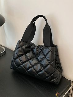 BirdinBag - Quilted Shoulder Tote: Chic and Functional Autumn Winter 2023, Quilted Tote Bags, Geometric Type, Warm Down, Quilted Totes, Elegant Pendant, Oversized Style, Winter 2023, Shoulder Tote Bag