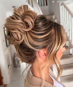 30 Gorgeous Bridesmaid Hairstyles That Will Elevate Your Look Perfect Hair