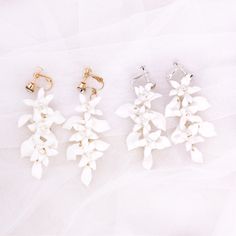 Product information : Material: ceramics Mosaic material: pearls Color: KC gold, silver Size Information: Packing list: A pair of earrings Flower Earrings Gold, Color Ceramic, Silver Flower Earrings, Ceramic Flower, Ceramic Flowers, Hair Accessories Jewelry, Pearl Color, Shoe Size Chart, Watch Necklace