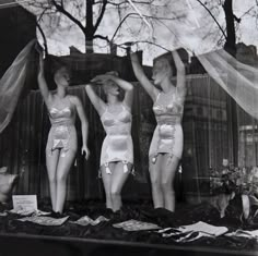 Jean Renoir, Vintage Mannequin, Robert Doisneau, Bullet Bra, Three Women, Vintage Corset