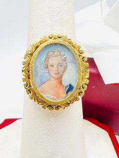 Vintage 18K Yellow Gold Lady Cameo Ring Size 7 A perfect gift for your loved one for any special occasion or holiday! Total Ring Weight: 5.56g Ring Length: 24.45mm Ring Width: 18.93mm Item will be placed into a gift box. * Gold Cameo Signet Ring Collectible, Gold Signet Ring With Cameo Collectible, Gold Cameo Ring Jewelry, Yellow Gold Cabochon Signet Ring For Wedding, Victorian Cabochon Rings As A Gift, Victorian Cabochon Rings For Gift, Victorian Cabochon Rings As Gifts, Gold Cameo Rings For Anniversary, Gold Cabochon Signet Ring For Wedding