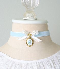 Bridgerton Inspired Crafts, Vintage Ribbon Choker As A Gift, Vintage Ribbon Choker As Gift, Blue Jewelry Aesthetic, Bridgerton Necklace, Light Blue Accessories, Blue Jewlery, Rococo Accessories, Rococo Jewelry