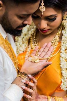 South Indian Mangalsutra, Sacred Relationship, Hindu Wedding Photos, Indian Mangalsutra, Temple Wedding Photography, Marriage Stills, Marriage Photo