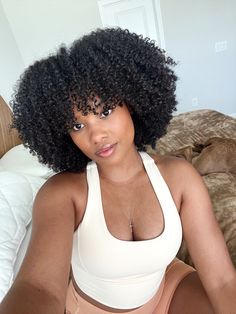 Natural Hair Shape, Natural Hair Styles Curly, Wash And Go Natural Hair, Natural Hair Bangs, Hair Shape, Alyssa Marie, Curly Cut, Hair Goal, Natural Curly Hair Cuts