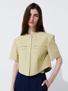 Cropped, short-sleeve jacket. Round neckline, buttons at front, and chest patch pockets.  Available in 2 colorsShort lengthSingle-breastedRound neck Corporate Girlie, Short Sleeve Jacket, W Concept, Sleeve Jacket, Cropped Jacket, Crop Jacket, Sewing Clothes, Tweed Jacket, Business Women