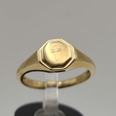 Vintage 10k Yellow Gold Hand Engraved Cross Signet Ring  Size 6.5  Item w#739 Clean and in good condition Ring can be sized by your local jeweler. 3.9 grams approx. 8mm Wide Marked 10k Welcome to Westgate Jewels! At Westgate Jewels, we specialize in vintage estate jewelry, vintage designer jewelry, Vintage Native American jewelry and wears, Collectables, and Vintage fine karat gold and sterling silver jewelry. Our Collection Our shop features items in estate, antique, and vintage condition (unle Signet Ring Vintage, Engraved Signet Ring, Engraved Cross, Vintage Native American Jewelry, Vintage Designer Jewelry, Gold Hand, Cross Ring, Gold Hands, Religious Gifts