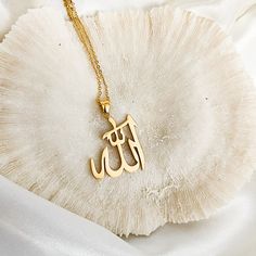 God Name Symbol Necklace, Allah Necklace, Muslim pendant, Islamic Necklace tears of Allah, Arabic Name Necklace, religious Necklace, Allah ~ Materials : Rose gold(stainless steel chain), gold and silver plated (chain) ~ Style : Necklace ~ Length : adjustable 14-19 inches ALL SHIPPING COMES WITH TRACKING --> Processing time 1-3 business days (time for us to make the product) --> US (United States) Shipping time Approximately (1-3 business days) with PRIORITY Requires upgrade with shipping - Islamic Necklace, Allah Necklace, Allah Name, Arabic Name Necklace, Islamic Jewelry, Allah Names, Fancy Jewellery Designs, Gold Bridal Jewellery Sets, Symbol Necklace