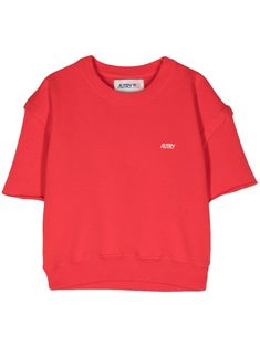 red cotton blend jersey texture embroidered logo at the chest crew neck drop shoulder short sleeves raw-cut cuffs cropped ribbed hem French terry lining Jersey Shirt, Logo Embroidered, Drop Shoulder, French Terry, Cotton T Shirt, Cotton Tshirt, Cotton Blend, Short Sleeves, Womens Tops