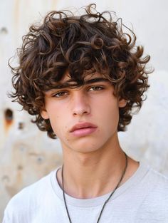 Exploring 37 Curly Hairstyles Men: Diverse Looks from Short Cuts to Long Lush Waves Curly Hairstyles Men, Boys Curly Haircuts, Curly Hairstyles For Men, Long Curly Hair Men, Oscar Hairstyles, Men's Curly Hairstyles, Male Haircuts Curly, Curly Undercut, Cute And Aesthetic