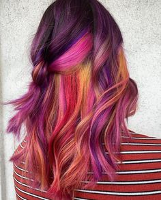 Peach Balayage, Beach Waves Hair Tutorial, Pink Purple Hair, Hair Colour Design, Split Dyed Hair, Hair Color Options, Creative Hair Color, Beach Wave Hair, Pulp Riot