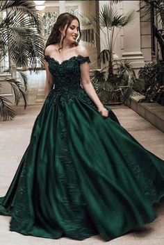 Key Features:Brand Name: Bridelily Dress Fabric: Chiffon/lace/tulle/satinNeckline: As PictureDresses Length: As PicturePlus Size: Yes, Up to 26WSleeve Length(cm): As PictureItem Type: Prom DressesDress Color: Picture Color Any questions about the... Dark Green Ball Gown, Puffy Prom Dresses, Red Green Dress, Green Ball Gown, Lace Prom Gown, Prom Dress Black, Dress Quinceanera, Evening Dress Long, Green Evening Dress